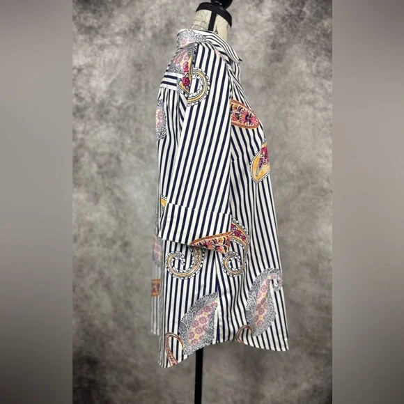 Chico's Navy & White Striped Paisley Button Down Casual Chic Shirt Size 0 (4/6) - Picture 2 of 9